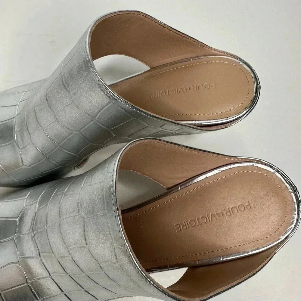 Pour La Victoire Silver Crocodile Slip-On Open Toe Heels Size 6
